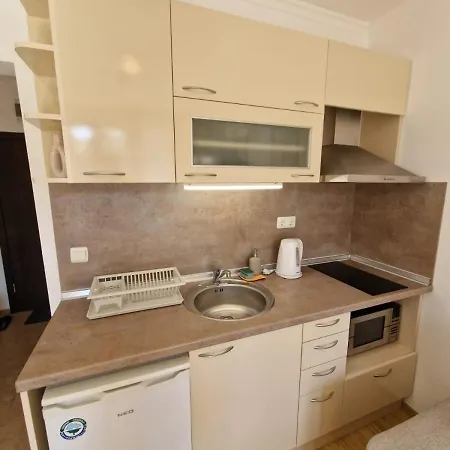 Astoria 2 - Premium * Elenite