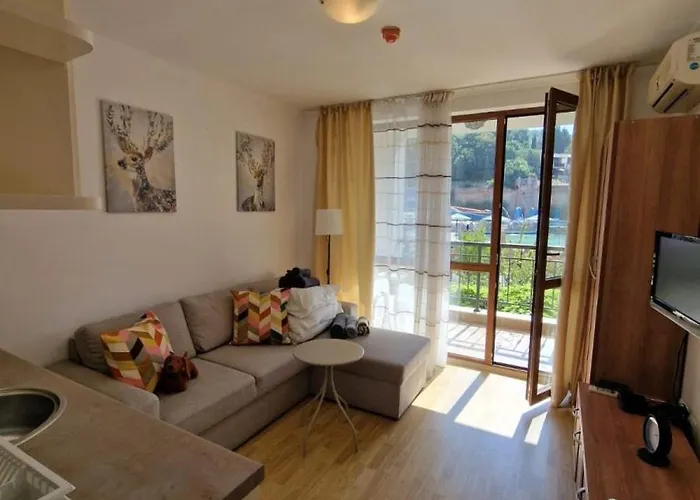 Astoria 2 - Premium Apartment Elenite