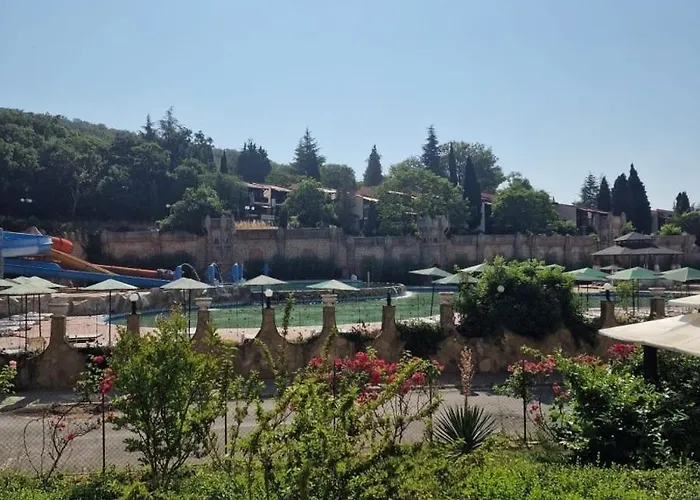 Astoria 2 - Premium Apartment Elenite